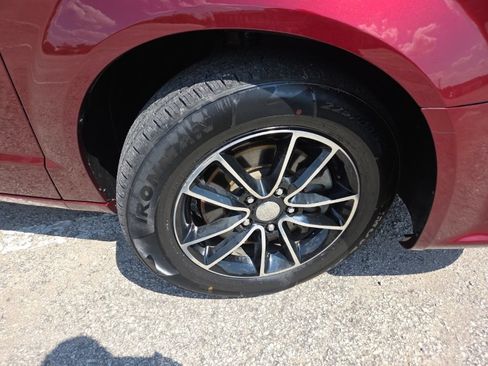 Used 2018 Dodge Grand Caravan GT FWD image 8
