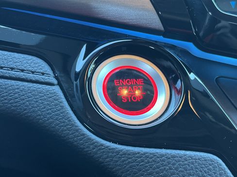 Certified 2023 Honda Odyssey Touring image 8