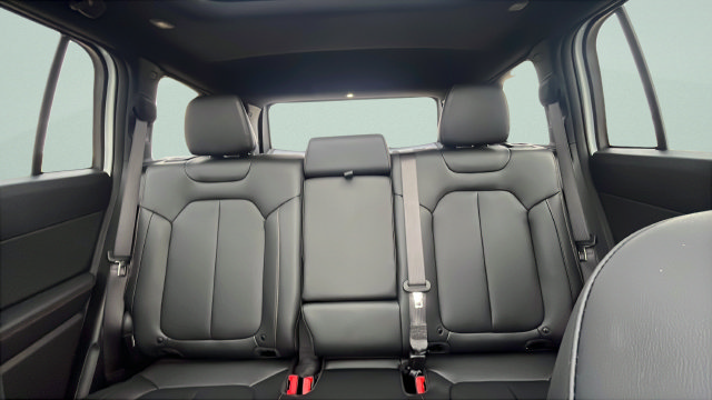 Certified 2026 Jeep Cherokee Limited AWD/4WD image 20