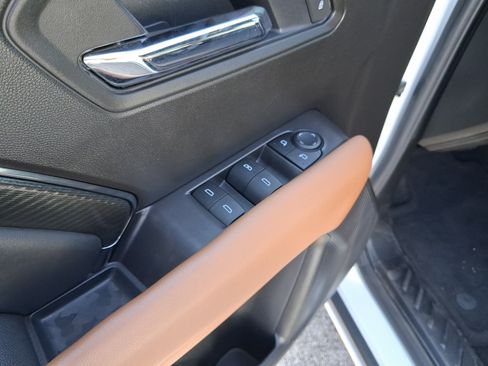 Used 2025 GMC Canyon AT4 AWD/4WD image 14