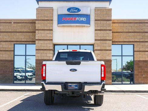 New 2026 Ford F250 XLT w/ FX4 Off-Road Package AWD/4WD image 7