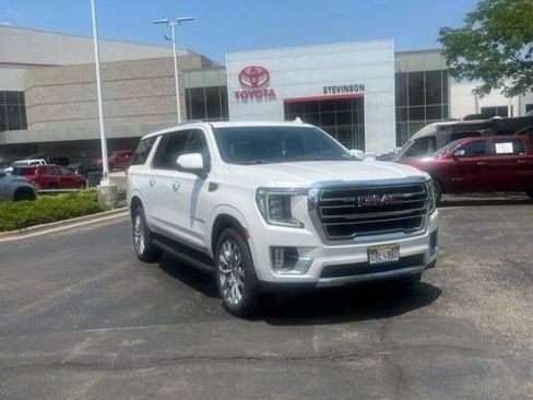 Used 2022 GMC Yukon XL SLT w/ SLT Luxury Package AWD/4WD image 1