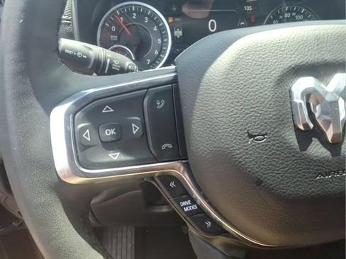 Used 2025 RAM 1500 Laramie AWD/4WD image 13