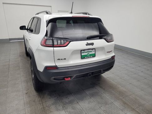 Used 2019 Jeep Cherokee Trailhawk w/ Cold Weather Group AWD/4WD image 6