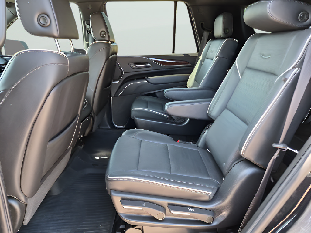 Used 2022 Cadillac Escalade Premium Luxury w/ Performance Package RWD image 40