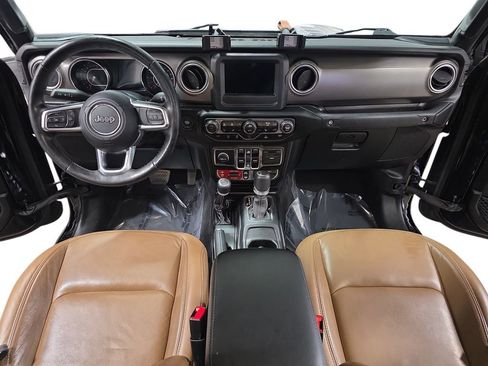 Used 2020 Jeep Gladiator Rubicon w/ LED Lighting Group AWD/4WD image 9