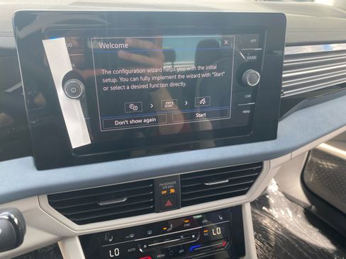 New 2025 Volkswagen Jetta SE image 26