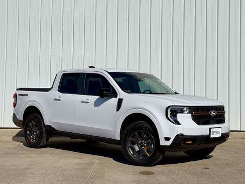 Certified 2025 Ford Maverick Tremor image 7