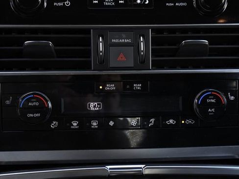 Used 2023 INFINITI QX80 Luxe w/ Cargo Package image 16