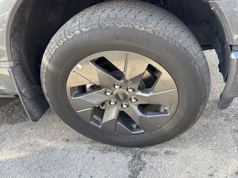 Used 2023 Ford F150 Lightning Lariat w/ Equipment Group 511A High image 4