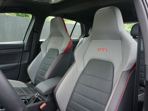 Used 2024 Volkswagen GTI SE w/ SE Leather Seats Package FWD image 11