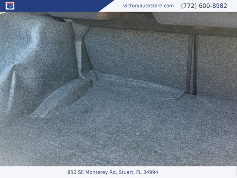 Used 2019 Dodge Challenger SXT image 21