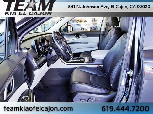 Certified 2024 Kia Carnival LX image 14