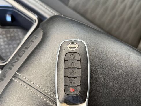 Used 2025 Nissan Pathfinder SV FWD image 27