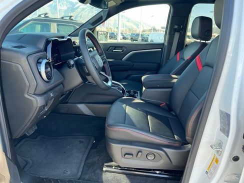 New 2025 Chevrolet Colorado Z71 w/ Technology Package AWD/4WD image 40