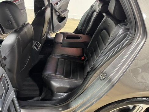 Used 2015 Volkswagen Golf R 4-Door AWD/4WD image 37