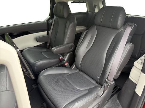 Used 2022 Kia Carnival SX Prestige FWD image 22