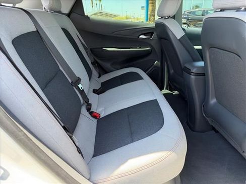 Used 2021 Chevrolet Bolt LT FWD image 10