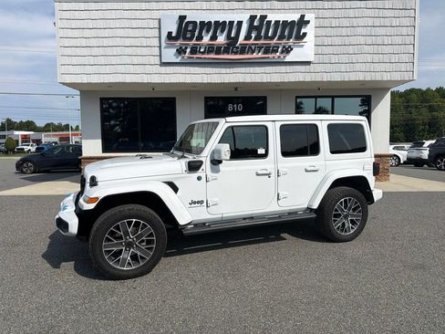 Used 2024 Jeep Wrangler High Altitude AWD/4WD image 1