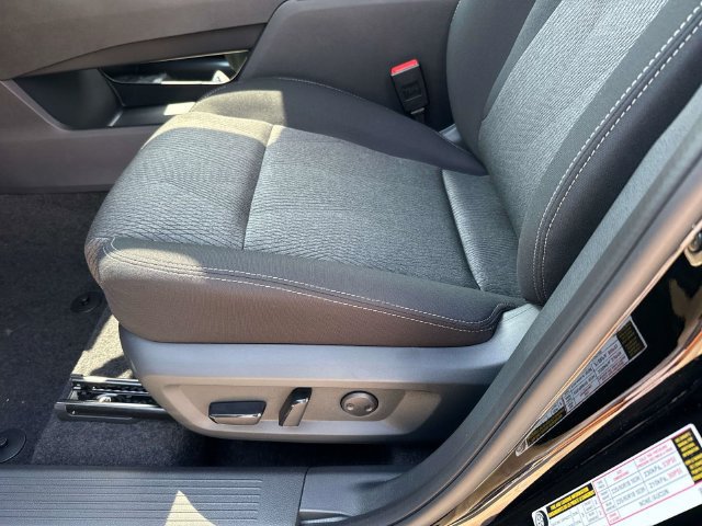 New 2026 Nissan Rogue SV FWD image 18