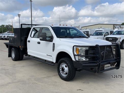 Used 2017 Ford F350 XL w/ Power Equipment Group AWD/4WD image 3