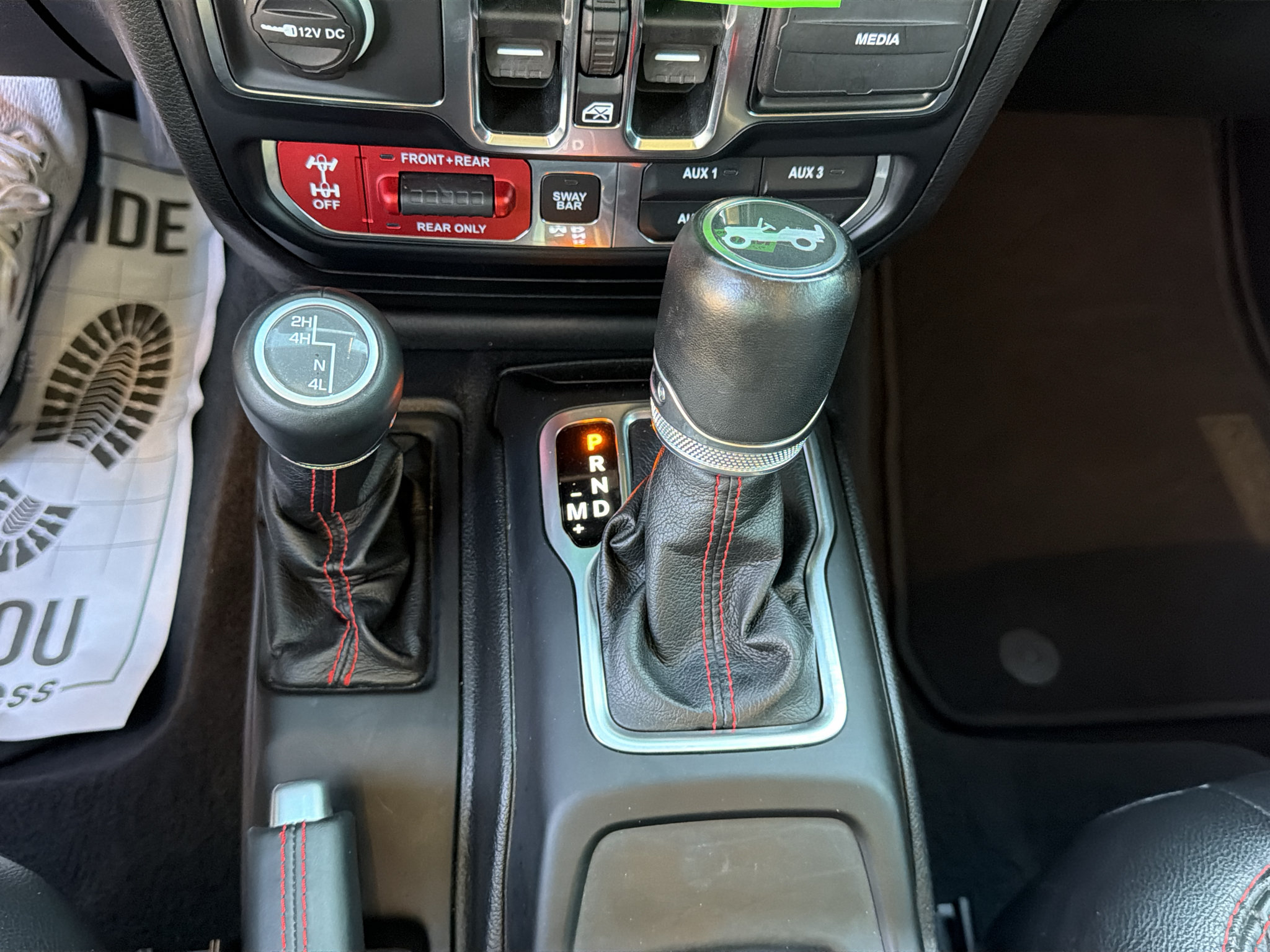 Used 2019 Jeep Wrangler Unlimited Rubicon w/ Dual Top Group AWD/4WD image 30