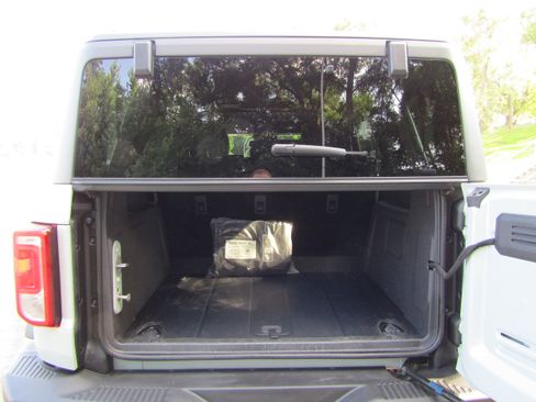 Used 2023 Ford Bronco Black Diamond AWD/4WD image 19