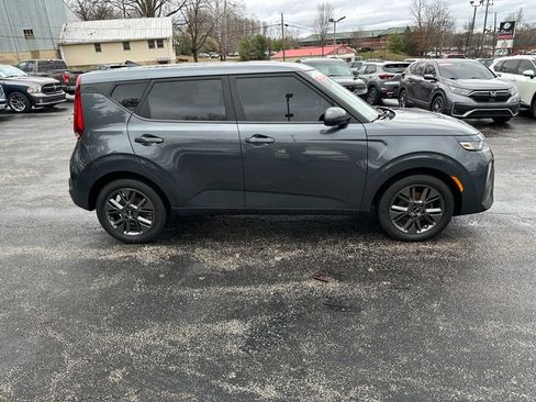 Used 2021 Kia Soul S FWD image 6