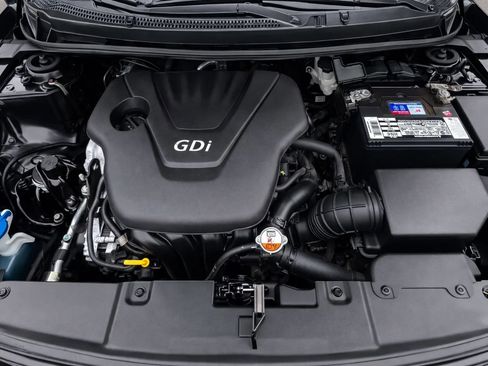 Used 2013 Hyundai Accent GLS w/ Premium Pkg image 13