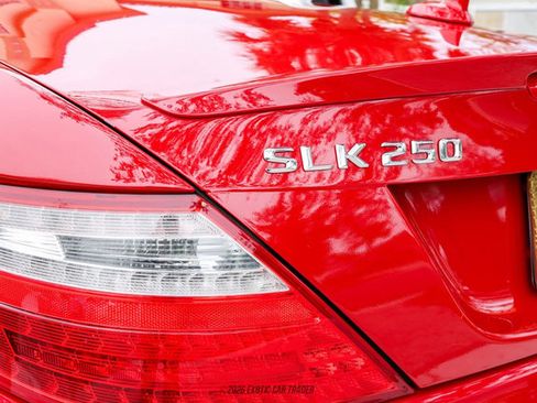 Used 2015 Mercedes-Benz SLK 250 image 67