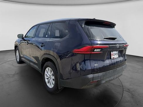 Used 2024 Toyota Grand Highlander AWD image 13