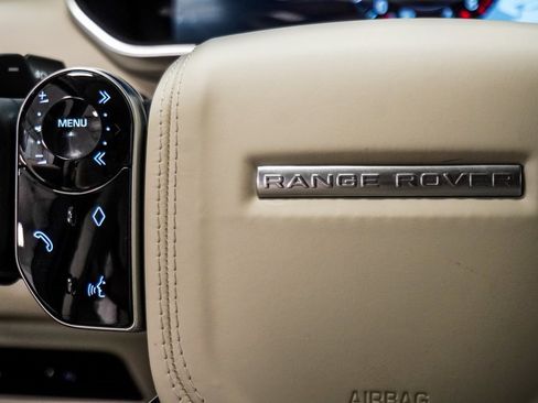 Used 2020 Land Rover Range Rover HSE image 32
