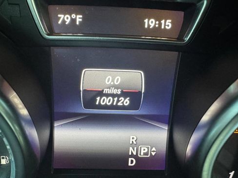 Used 2014 Mercedes-Benz GL 450 4MATIC w/ Lighting Package image 17