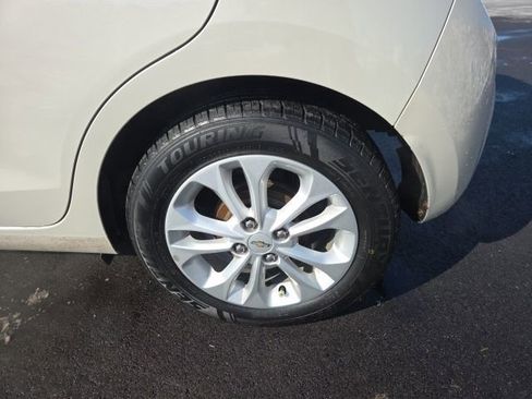 Used 2020 Chevrolet Spark LT image 10