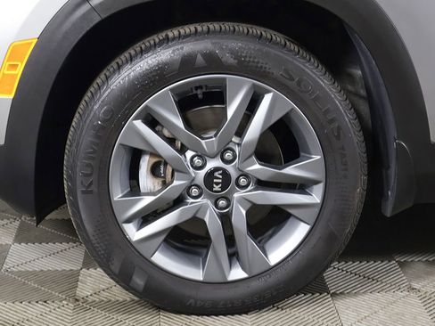 Used 2021 Kia Seltos LX AWD/4WD image 18