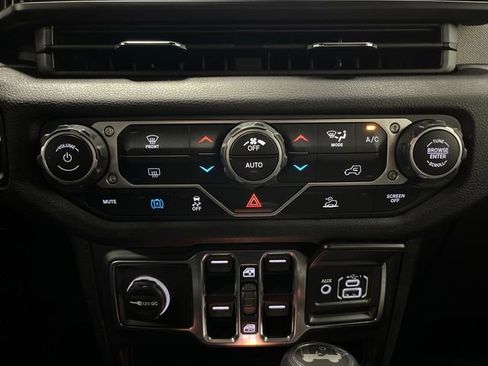 Used 2024 Jeep Wrangler Sport S 4xe image 17