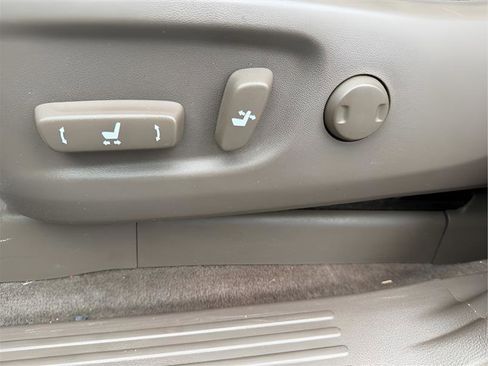 Used 2018 Lexus GX 460 Premium w/ Premium Package image 28