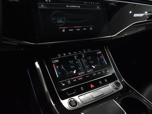 Used 2023 Audi Q7 3.0T Prestige image 22