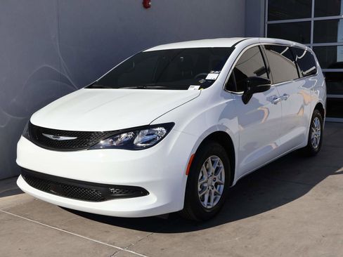 New 2026 Chrysler Voyager LX FWD image 1