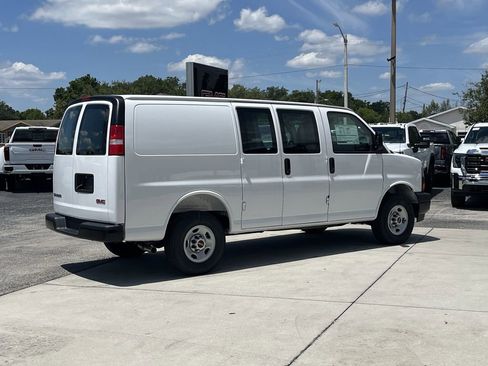 New 2026 GMC Savana 2500 RWD image 4