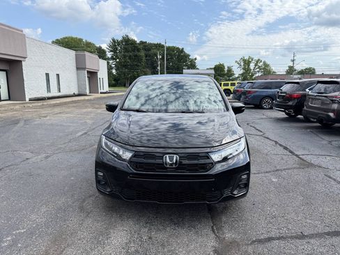 Used 2025 Honda Odyssey Sport-L image 3