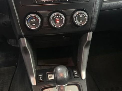 Used 2014 Subaru Forester 2.5i Limited w/ Protection Package #2 AWD/4WD image 9