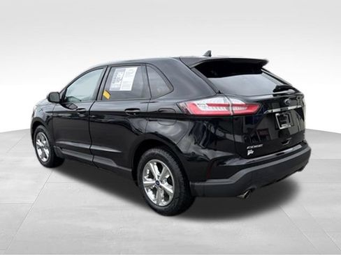 Used 2019 Ford Edge SE FWD image 3