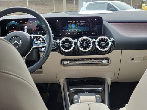 Used 2023 Mercedes-Benz GLA 250 image 17