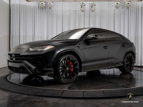 Used 2024 Lamborghini Urus S image 6