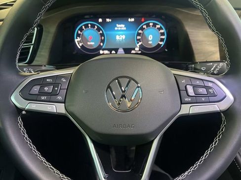 New 2026 Volkswagen Atlas SE image 15