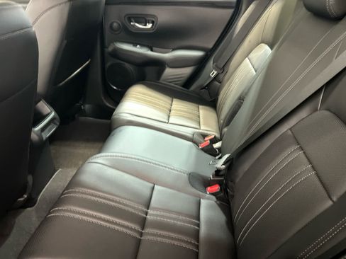 Used 2026 Honda HR-V EX-L image 5