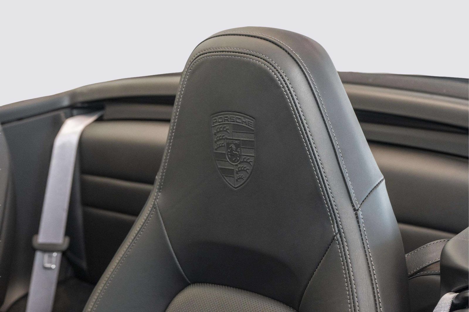 Used 2020 Porsche 911 Cabriolet image 23