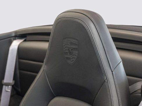 Used 2020 Porsche 911 Carrera 4S AWD/4WD image 23