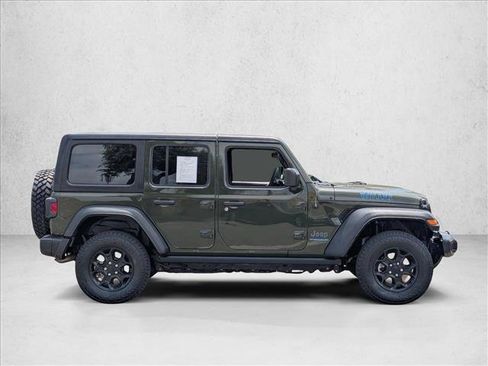 Used 2023 Jeep Wrangler Unlimited AWD/4WD image 4